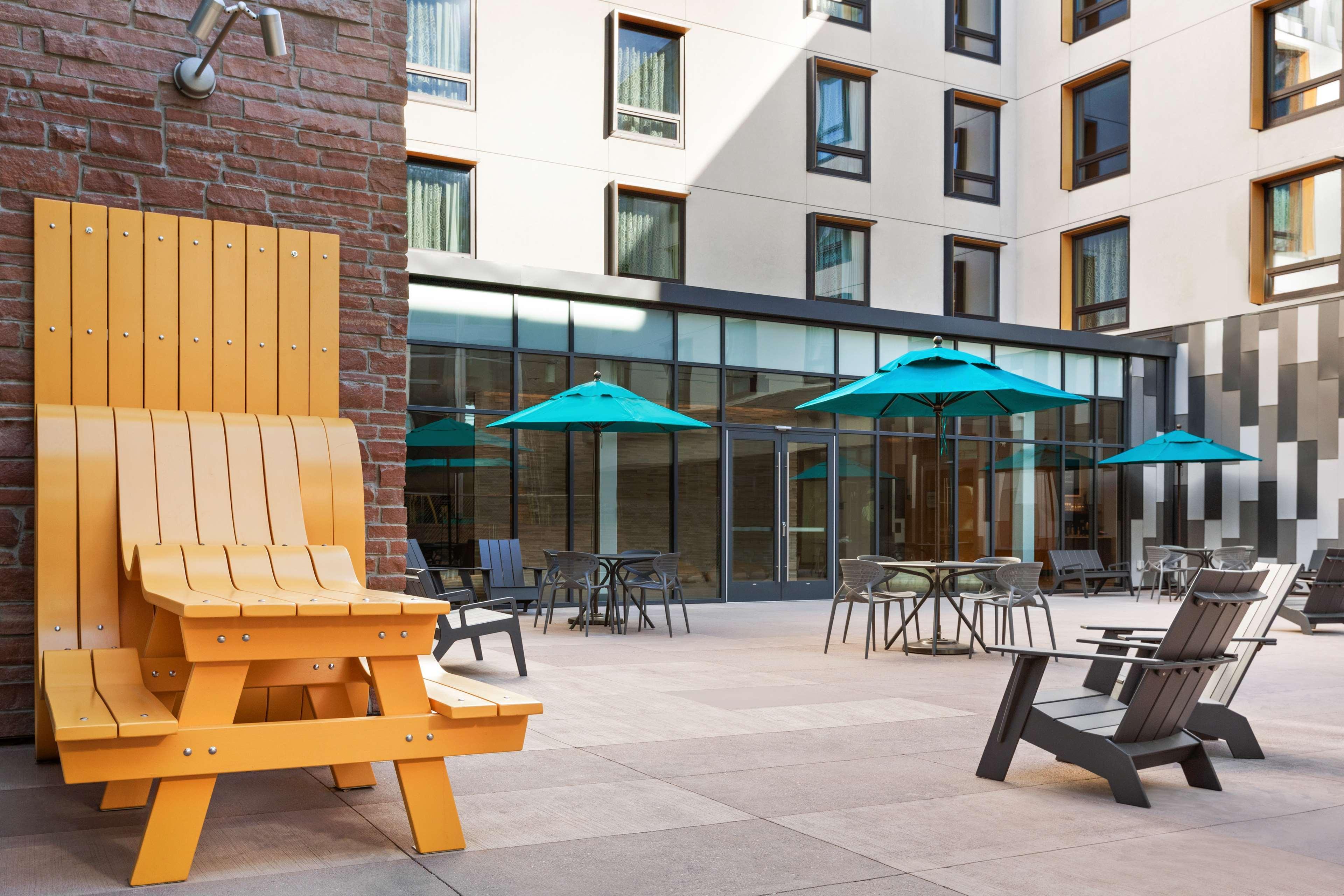Embassy Suites By Hilton Boulder Esterno foto