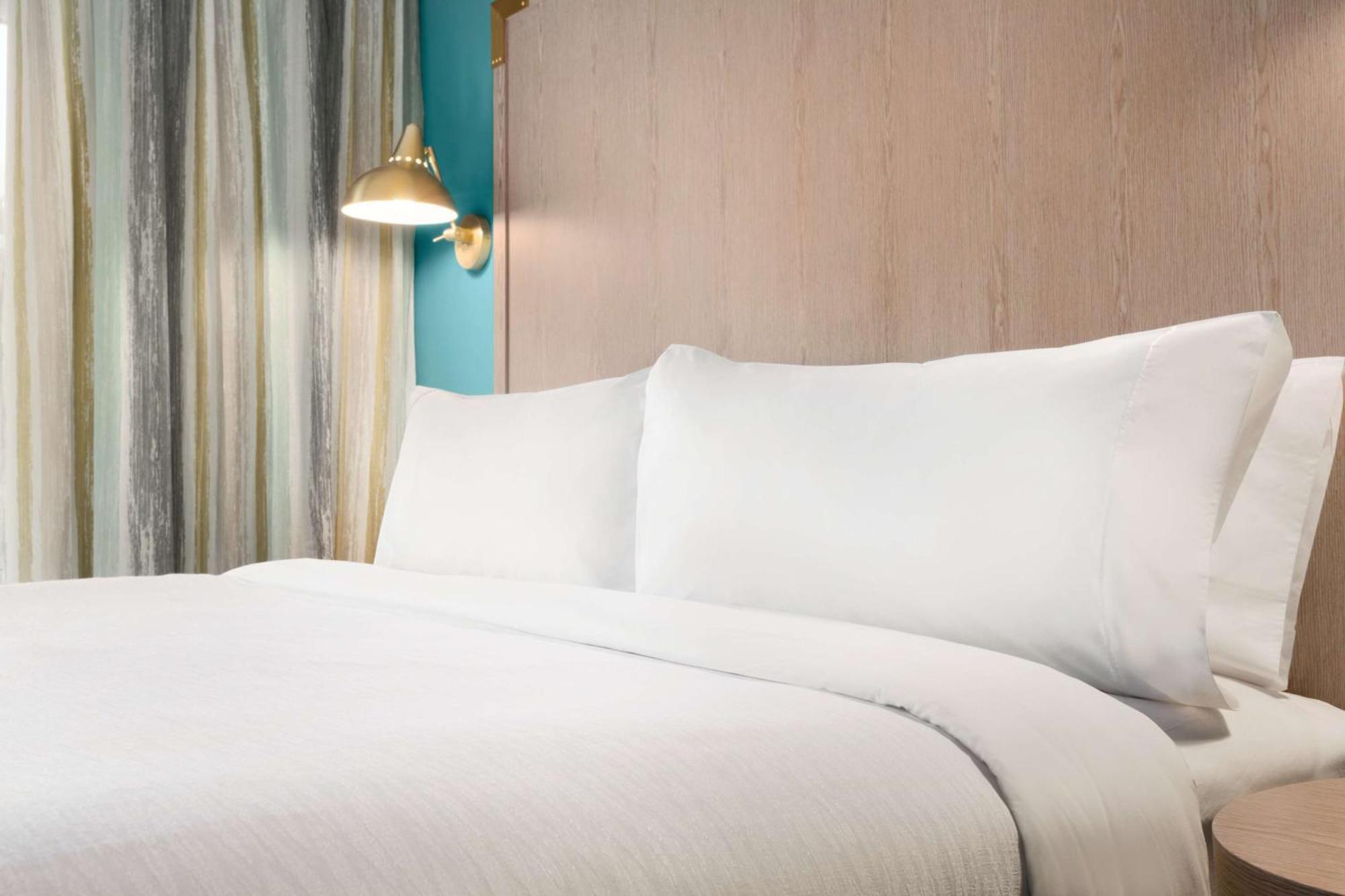 Embassy Suites By Hilton Boulder Esterno foto